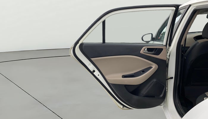 2017 Hyundai Elite i20 SPORTZ 1.4 CRDI, Diesel, Manual, 1,12,064 km, LHS Rear Door