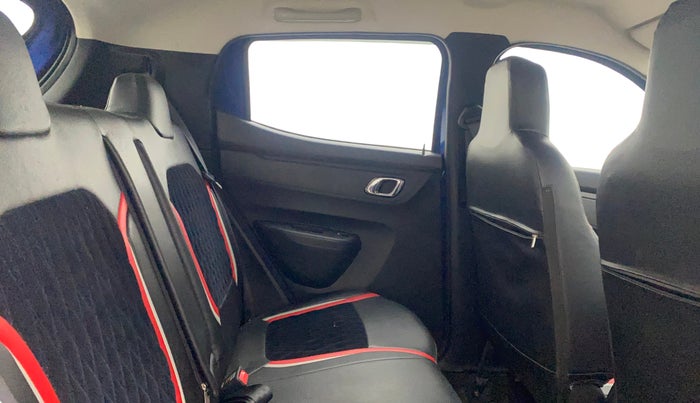 2020 Renault Kwid CLIMBER 1.0 AMT (O), Petrol, Automatic, 13,991 km, Right Side Rear Door Cabin