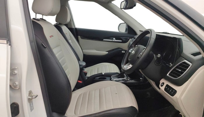 2020 KIA SELTOS GTX PLUS AT 1.5 DIESEL, Diesel, Automatic, 67,305 km, Right Side Front Door Cabin