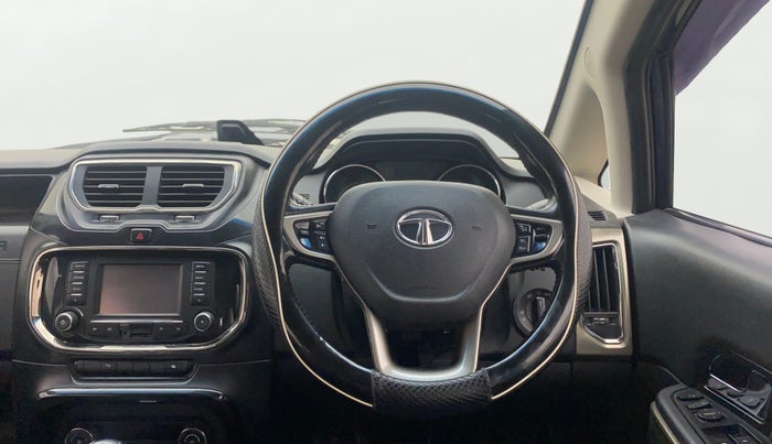 2017 Tata Hexa XTA 4X2 7 STR, Diesel, Automatic, 1,39,861 km, Steering Wheel Close Up