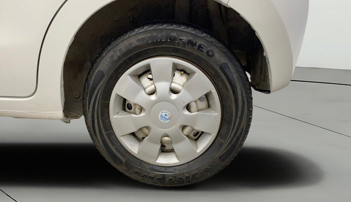 2014 Maruti Celerio LXI, CNG, Manual, 76,702 km, Left Rear Wheel