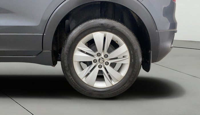 2021 Skoda KUSHAQ AMBITION 1.0L TSI MT, Petrol, Manual, 31,368 km, Left Rear Wheel