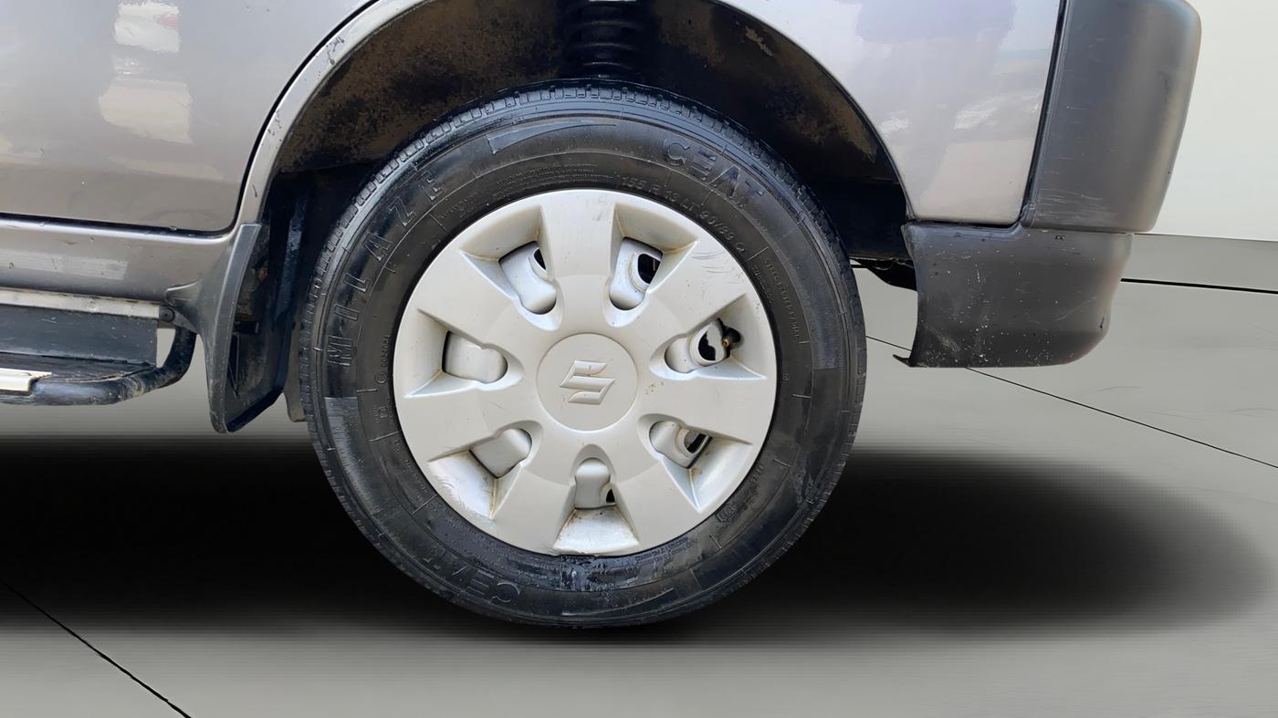 2022 Maruti Eeco 5 STR AC CNG (O), CNG, Manual, 27,733 km, Right Front Wheel