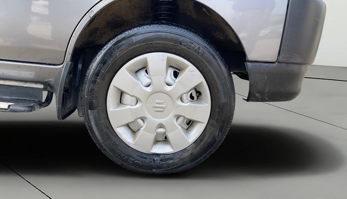 2022 Maruti Eeco 5 STR AC CNG (O), CNG, Manual, 27,733 km, Right Front Wheel