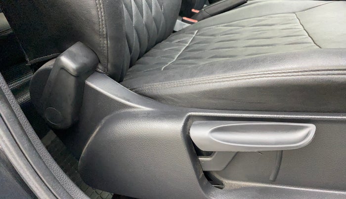2021 Volkswagen Polo TRENDLINE 1.0L, Petrol, Manual, 30,437 km, Driver Side Adjustment Panel
