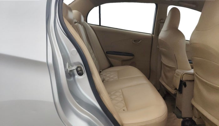 2014 Honda Amaze 1.2L I-VTEC SX, Petrol, Manual, 1,17,644 km, Right Side Rear Door Cabin