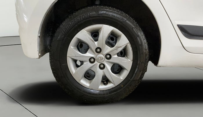 2016 Hyundai Elite i20 MAGNA 1.2, Petrol, Manual, 60,947 km, Right Rear Wheel