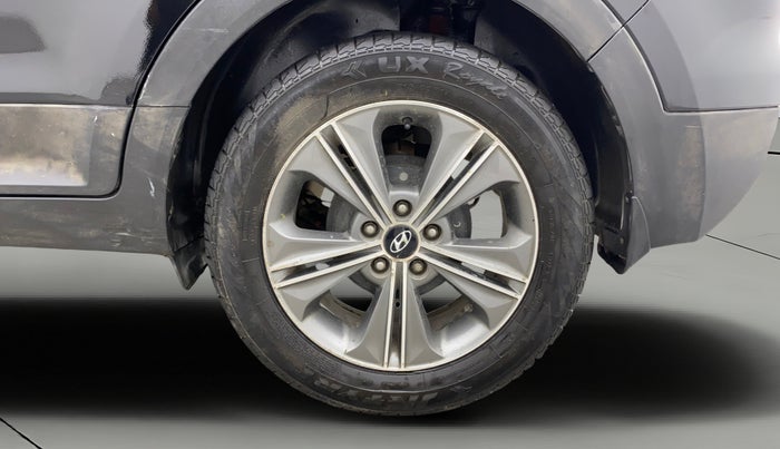 2016 Hyundai Creta SX PLUS AT 1.6 PETROL, Petrol, Automatic, 1,10,653 km, Left Rear Wheel