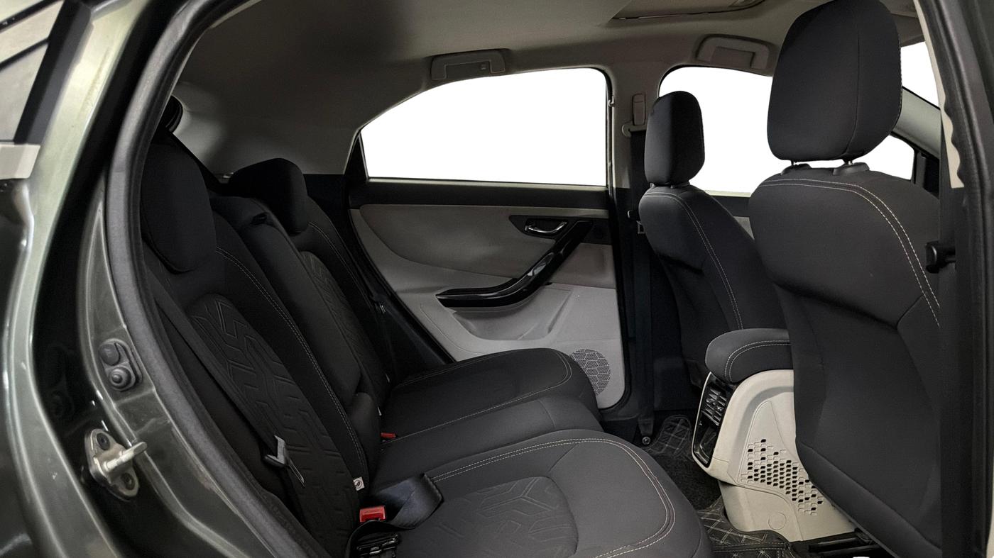2021 Tata NEXON XZ PLUS PETROL SUNROOF, Petrol, Manual, 45,615 km, Right Side Rear Door Cabin