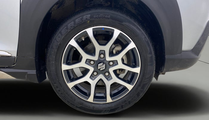 2022 Maruti XL6 ALPHA PLUS AT, Petrol, Automatic, 42,211 km, Right Front Wheel