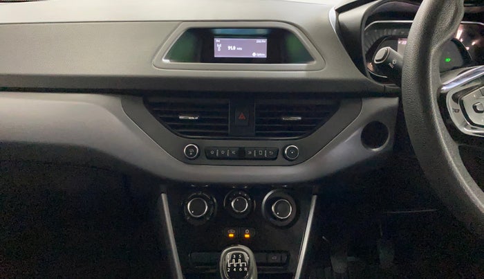 2021 Tata NEXON XM SUNROOF PETROL, Petrol, Manual, 45,192 km, Air Conditioner
