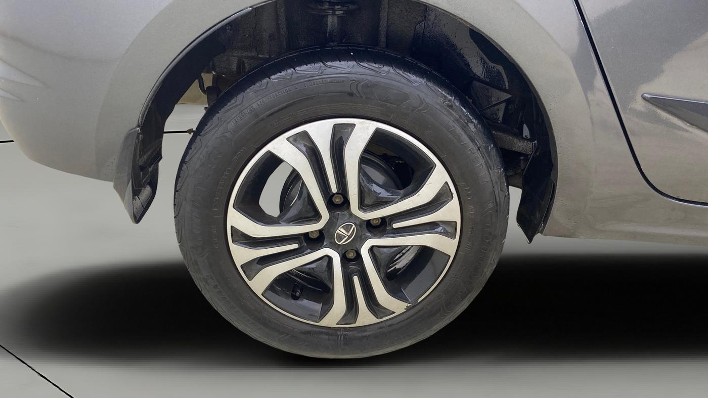 2022 Tata TIGOR XZ PLUS CNG, CNG, Manual, 44,071 km, Right Rear Wheel