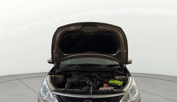 2014 Tata Zest XT PETROL, Petrol, Manual, 74,150 km, Open Bonet