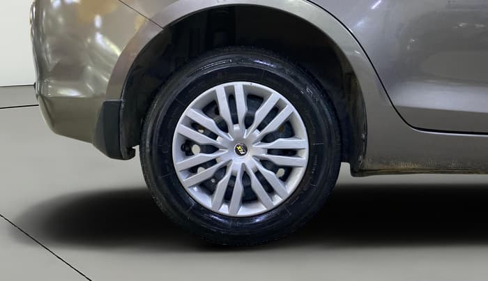 2015 Maruti Swift Dzire VXI, Petrol, Manual, 53,852 km, Right Rear Wheel