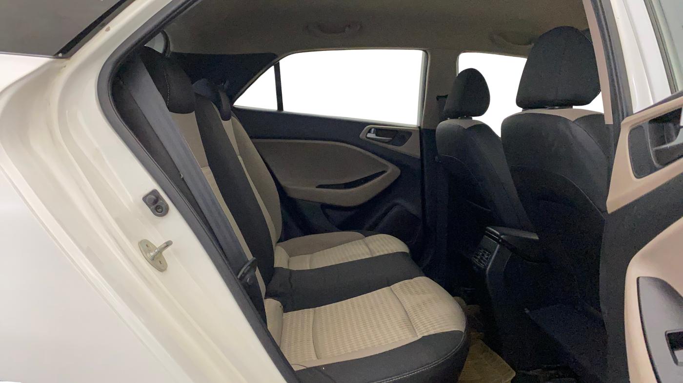 2018 Hyundai Elite i20 ASTA 1.2, Petrol, Manual, 72,554 km, Right Side Rear Door Cabin