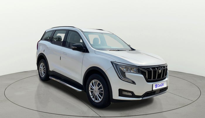 2021 Mahindra XUV700 AX 3 P AT 5 STR, Petrol, Automatic, 65,053 km, Right Front Diagonal