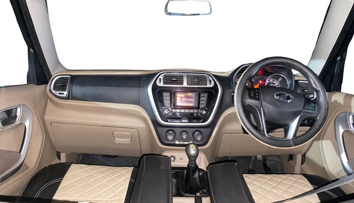 2015 Mahindra TUV300 T8, Diesel, Manual, 1,48,651 km, Dashboard