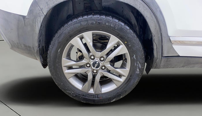 2022 KIA SELTOS HTX IVT 1.5 PETROL, Petrol, Automatic, 21,708 km, Right Rear Wheel