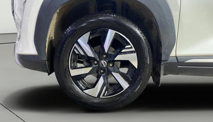 2024 Nissan MAGNITE N-Connecta B4D 1.0 Petrol AMT Dual Tone, Petrol, Automatic, 16,035 km, Left Front Wheel