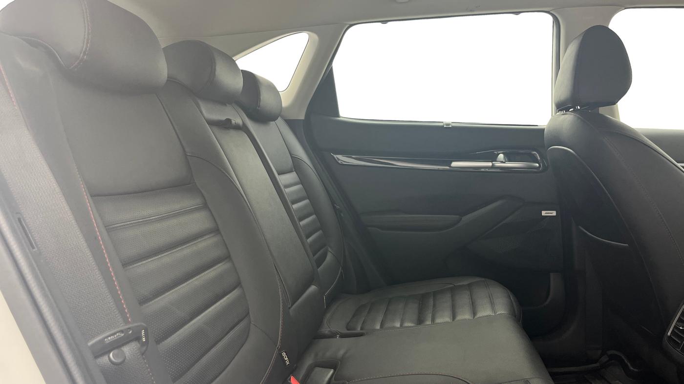 2021 KIA SELTOS GTX PLUS AT 1.5 DIESEL, Diesel, Automatic, 95,162 km, Right Side Rear Door Cabin