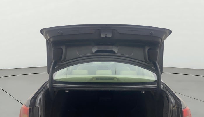 2013 Volkswagen Jetta HIGHLINE TDI AT, Diesel, Automatic, 97,845 km, Boot Door Open