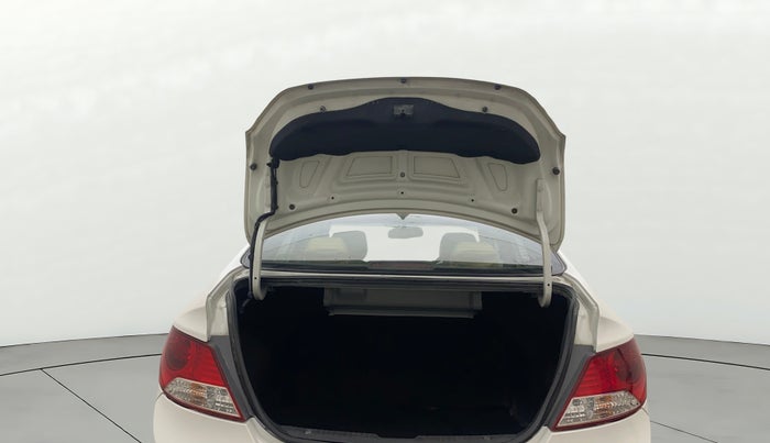 2013 Hyundai Verna FLUIDIC 1.6 CRDI SX, Diesel, Manual, 96,675 km, Boot Door Open