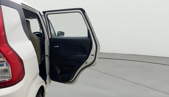 2022 Maruti New Wagon-R ZXI PLUS 1.2 AMT, Petrol, Automatic, 31,226 km, RHS Rear Door