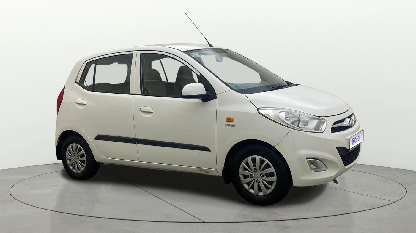 2015 Hyundai i10 SPORTZ 1.1, Petrol, Manual, 87,882 km, Right Front Diagonal