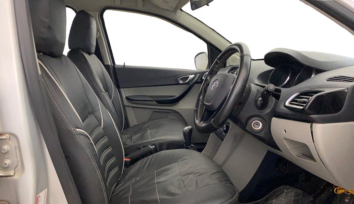 2018 Tata Tiago XZ PETROL, Petrol, Manual, 1,39,758 km, Right Side Front Door Cabin