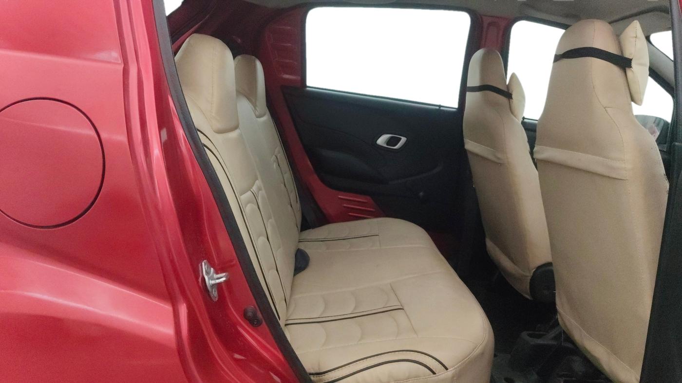 2018 Datsun Redi Go T(O) 1.0, Petrol, Manual, 1,04,849 km, Right Side Rear Door Cabin