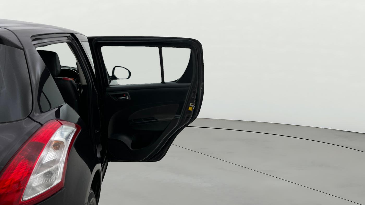 2015 Maruti Swift VXI, Petrol, Manual, 57,277 km, RHS Rear Door