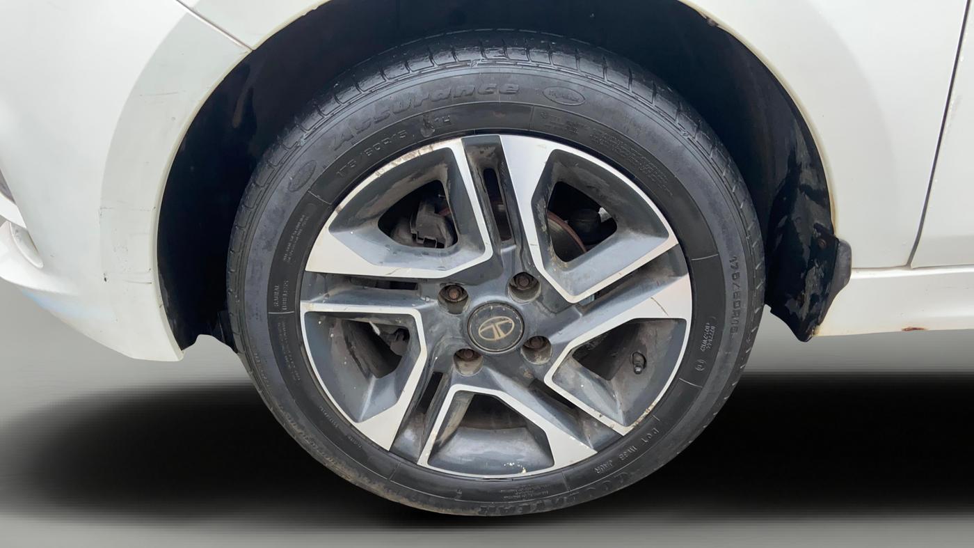 2021 Tata Tiago XZ PLUS PETROL, Petrol, Manual, 28,380 km, Left Front Wheel