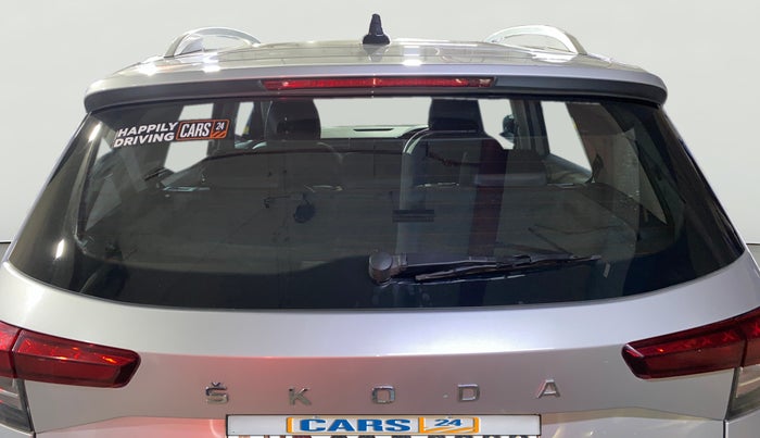 2022 Skoda KUSHAQ STYLE 1.5L TSI MT, Petrol, Manual, 25,896 km, Rear Windshield