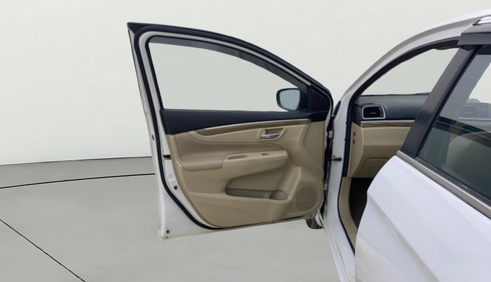 2020 Maruti Ciaz ALPHA 1.5 SHVS PETROL, CNG, Manual, 1,43,410 km, LHS Front Door