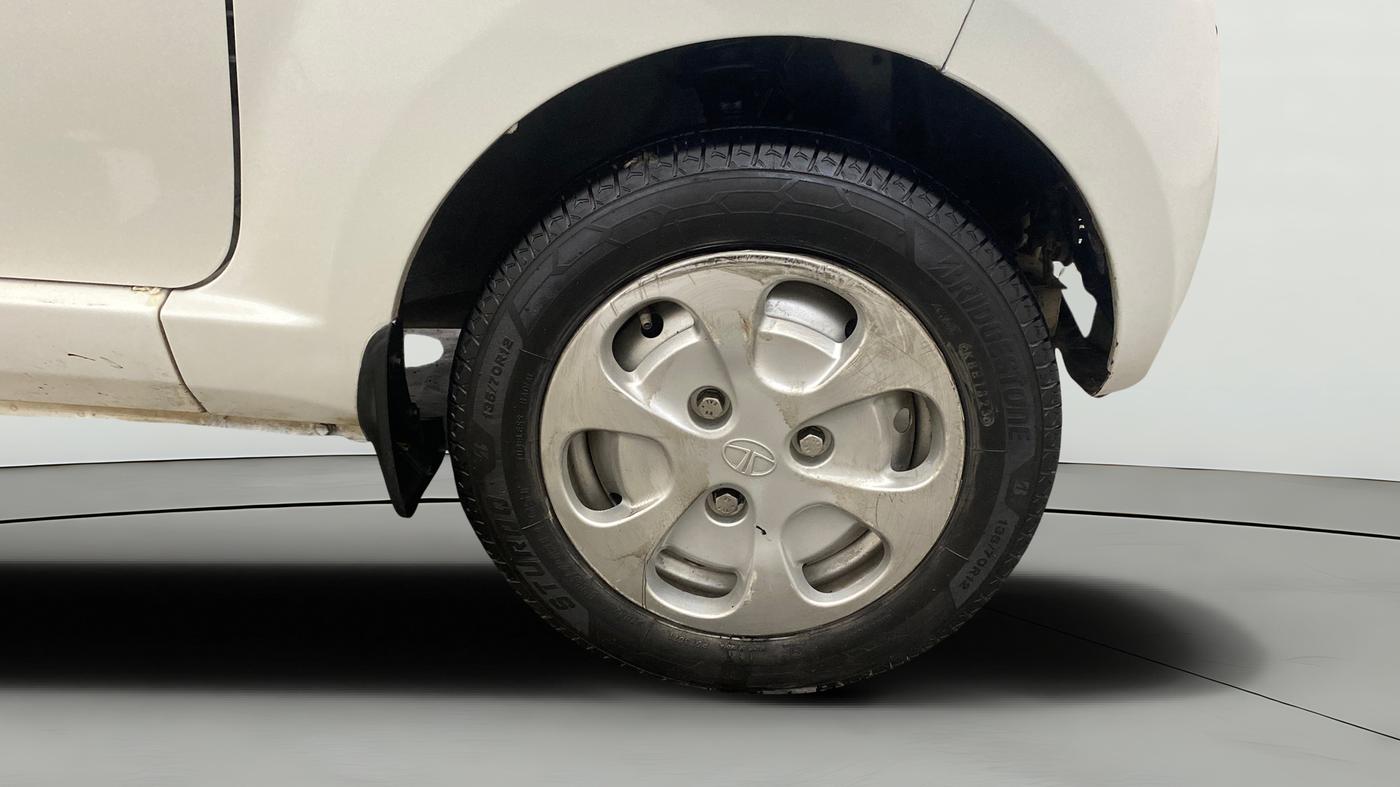 2015 Tata Nano TWIST XT, Petrol, Manual, 92,174 km, Right Front Wheel