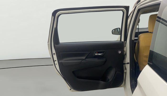 2021 Maruti XL6 ALPHA MT, Petrol, Manual, 38,916 km, LHS Rear Door