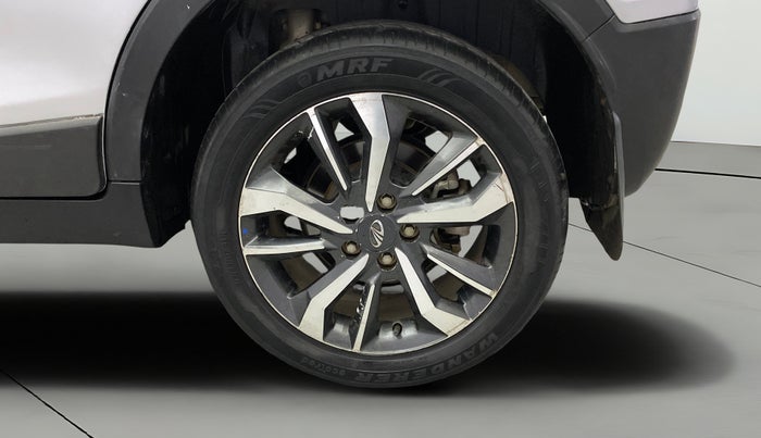 2019 Mahindra XUV300 W8 (O) 1.5 DIESEL, Diesel, Manual, 79,741 km, Left Rear Wheel