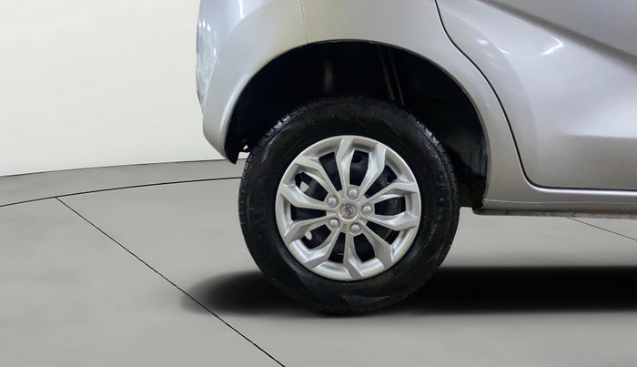 2016 Datsun Redi Go T (O), Petrol, Manual, 32,188 km, Right Rear Wheel