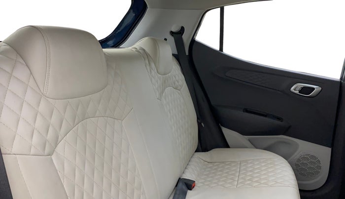 2022 Hyundai GRAND I10 NIOS SPORTZ 1.2 KAPPA VTVT CNG, CNG, Manual, 27,045 km, Right Side Rear Door Cabin