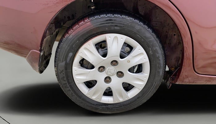 2015 Honda Amaze 1.2L I-VTEC S, Petrol, Manual, 1,25,429 km, Right Rear Wheel