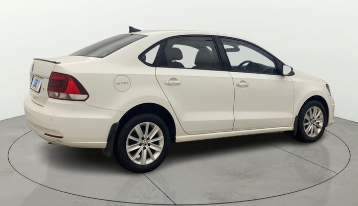 2016 Volkswagen Vento HIGHLINE 1.6 MPI, Petrol, Manual, 79,037 km, Right Back Diagonal