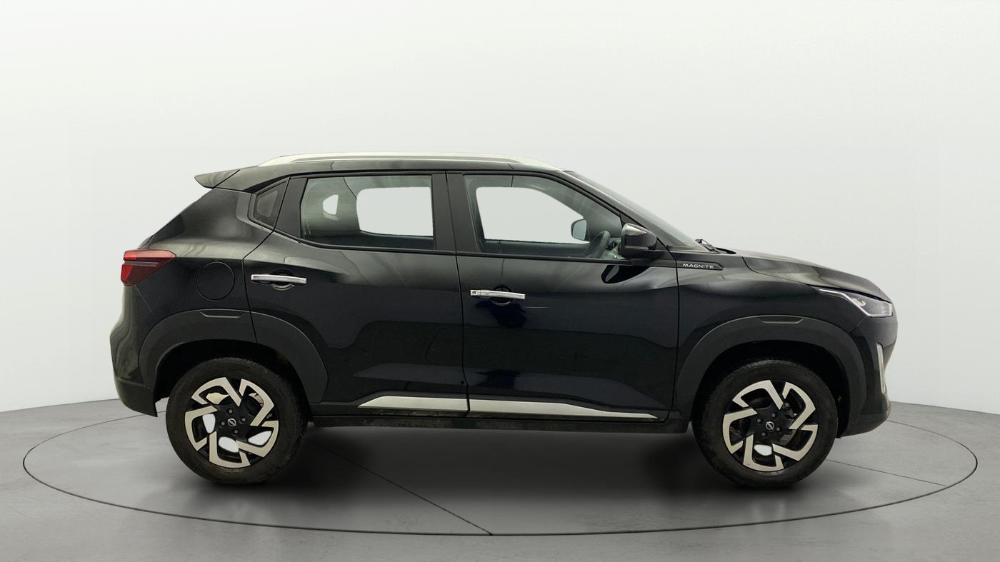 2024 Nissan MAGNITE XV MT, Petrol, Manual, 93,781 km, Right Side View
