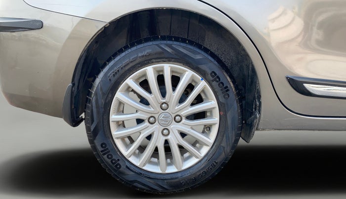 2021 Maruti Dzire ZXI, Petrol, Manual, 27,226 km, Right Rear Wheel