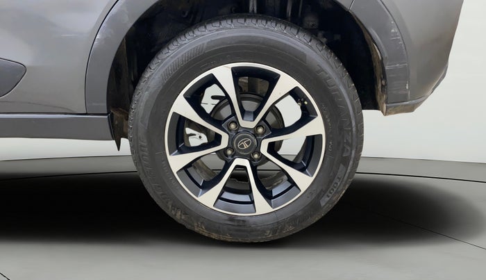 2020 Tata NEXON XZA PLUS DIESEL, Diesel, Automatic, 1,29,002 km, Left Rear Wheel