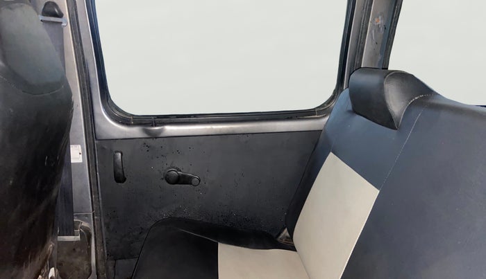 2017 Maruti Eeco 5 STR WITH A/C+HTR, CNG, Manual, 37,708 km, RHS Rear Door