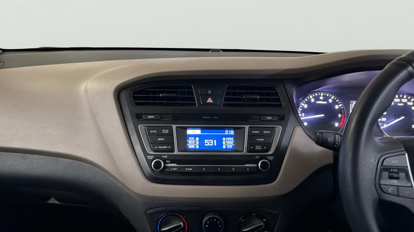 2016 Hyundai Elite i20 MAGNA 1.2, Petrol, Manual, 36,273 km, Air Conditioner