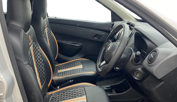 2018 Renault Kwid RXT 1.0 AMT, Petrol, Automatic, 68,300 km, Right Side Front Door Cabin