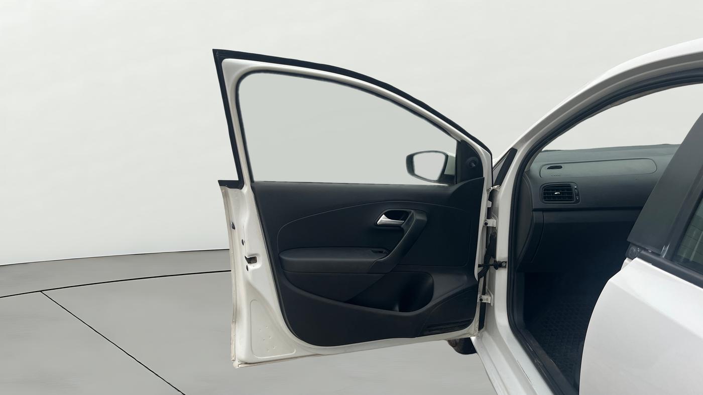 2019 Volkswagen Ameo TRENDLINE 1.5L, Diesel, Manual, 1,00,303 km, LHS Front Door