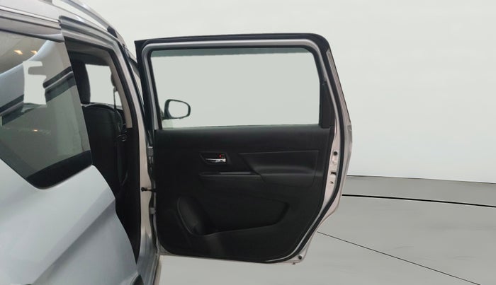 2022 Maruti XL6 ALPHA AT, Petrol, Automatic, 27,960 km, RHS Rear Door