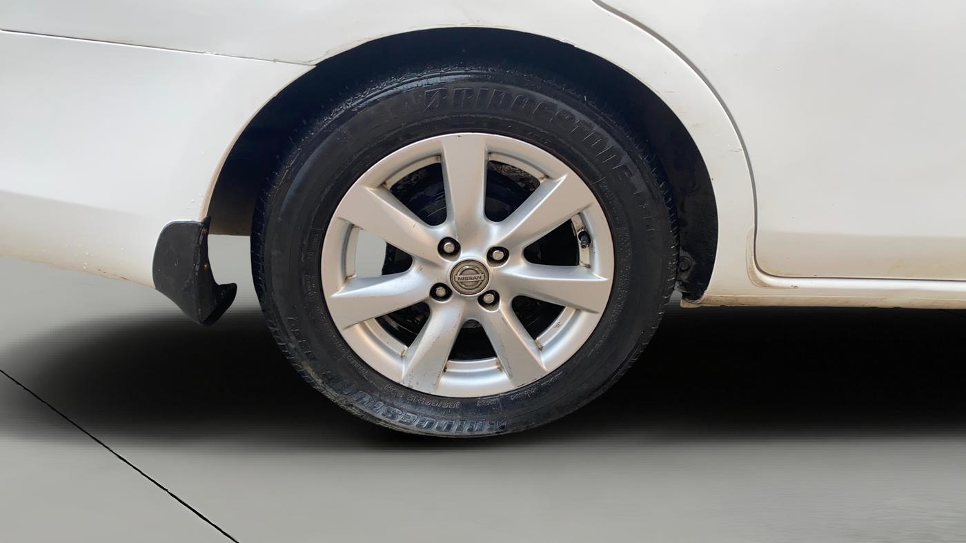 2012 Nissan Sunny XV PETROL, Petrol, Manual, 68,600 km, Right Rear Wheel